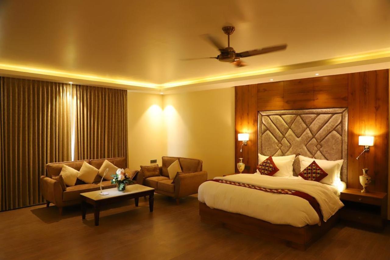 Haritma Resort Delhi  Buitenkant foto